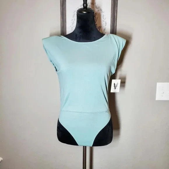 NWT Vibe Sportswear Dus Sage Shoulder Pad Bodysuit Women's Size Large - Picture 1 of 12